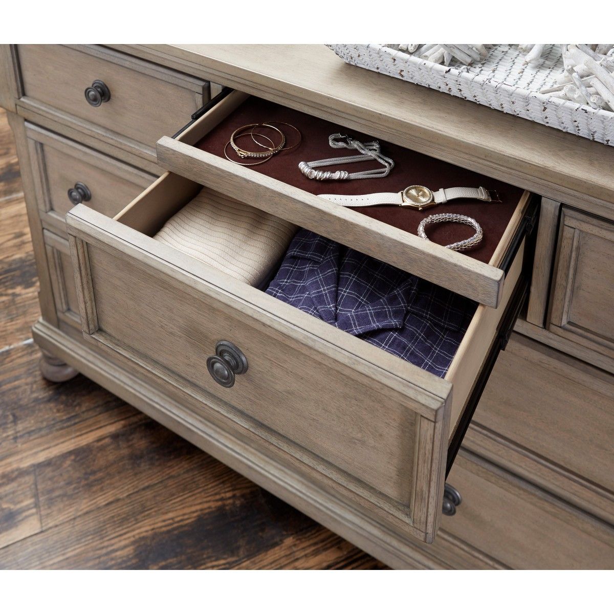Bethel - Dresser, Hidden Drawer