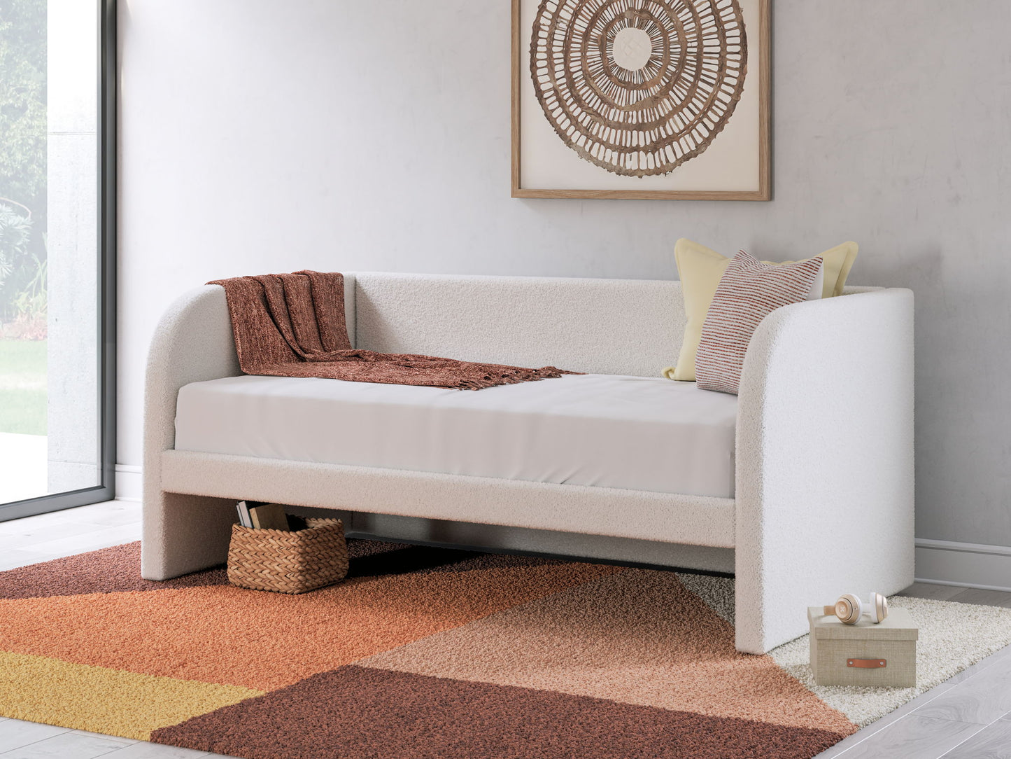 Shapella - Upholstered Day Bed