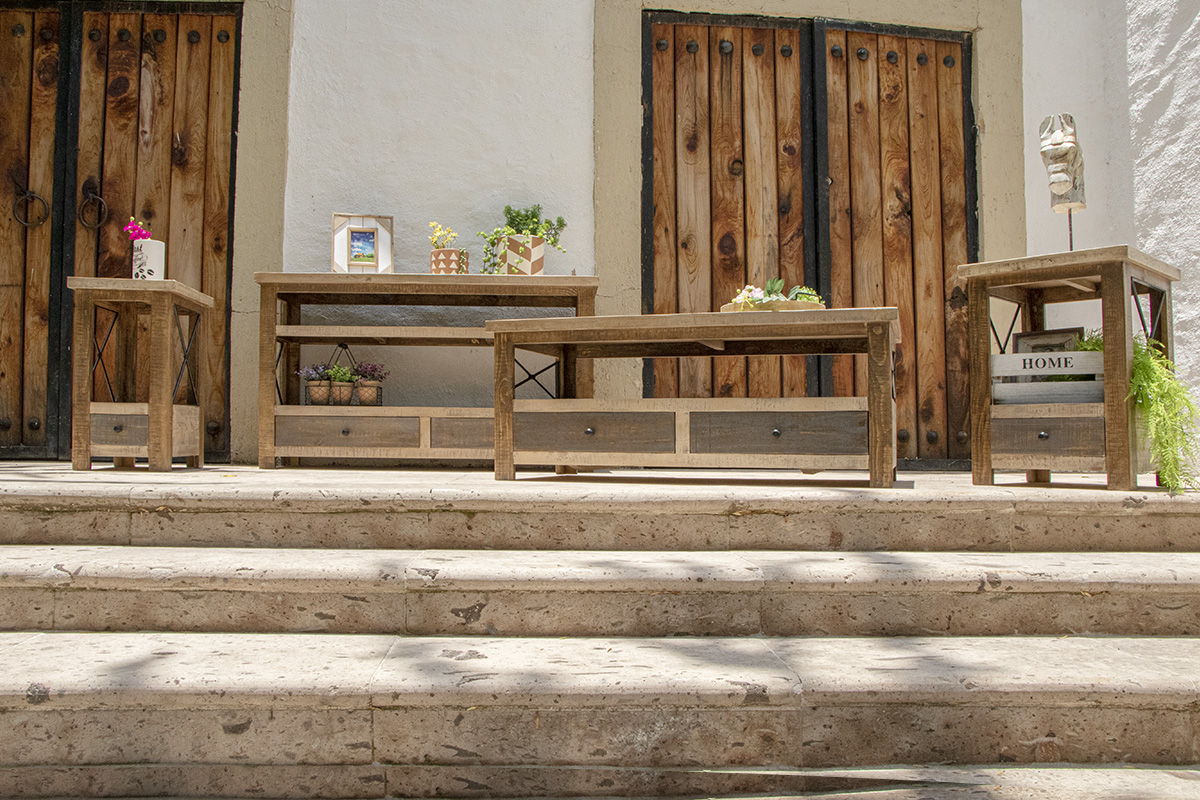 Andaluz - Chairside Table - Brown / Light Brown Antiqued