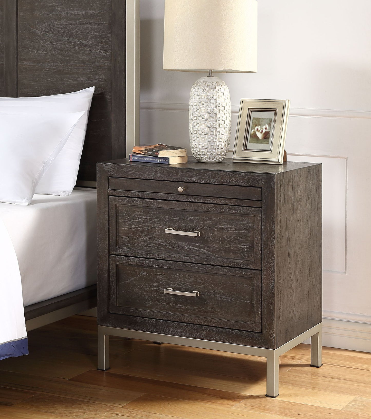 Broomfield - Nightstand - Brown