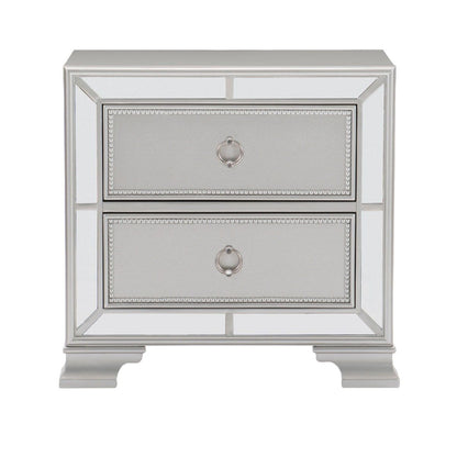 Avondale - 4 Piece Set (Queen Bed, Nightstand, Dresser, Mirror) - Gray / Silver