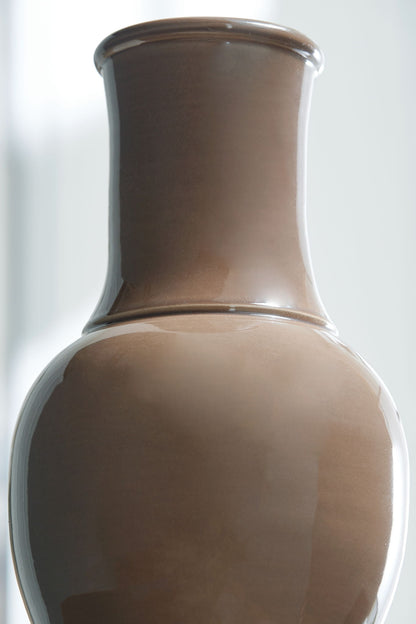 Tillmer - Vase - Brown