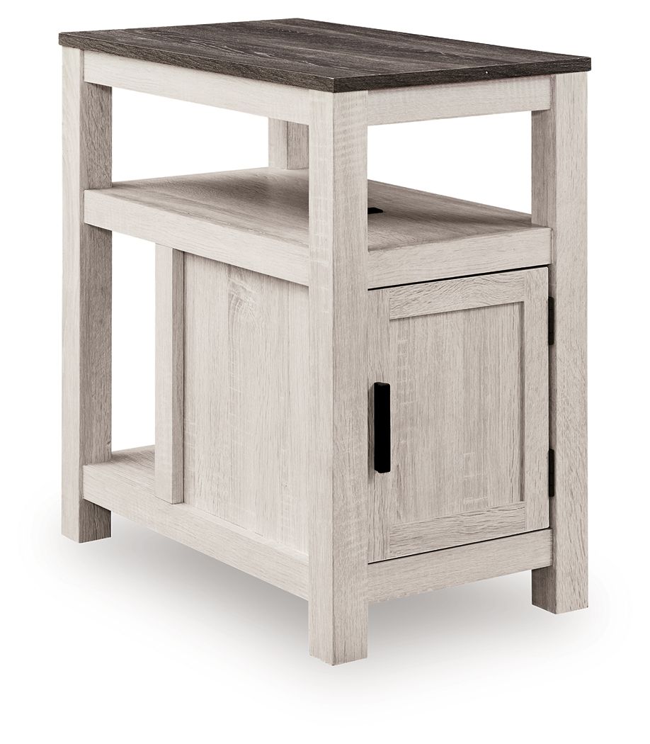 Fendenmore - Chair Side End Table