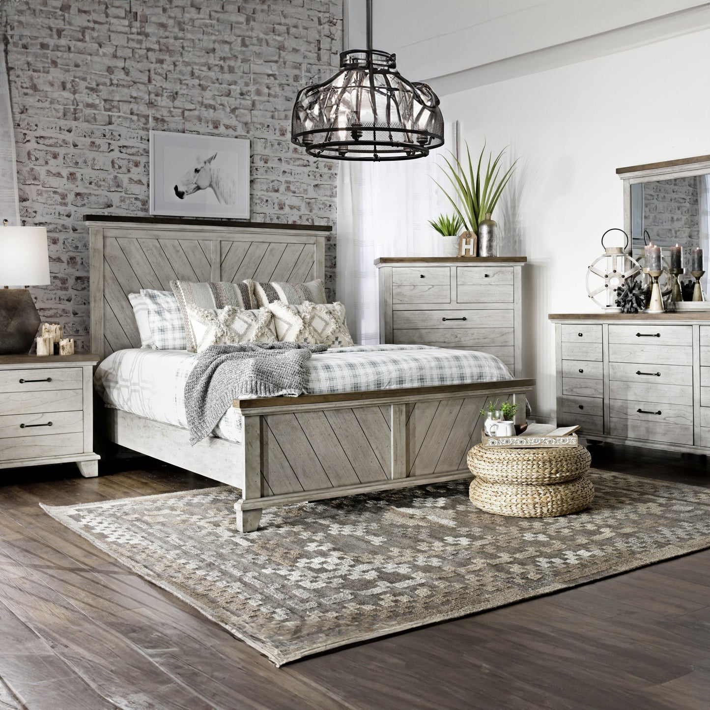 Bear Creek - Bedroom Set